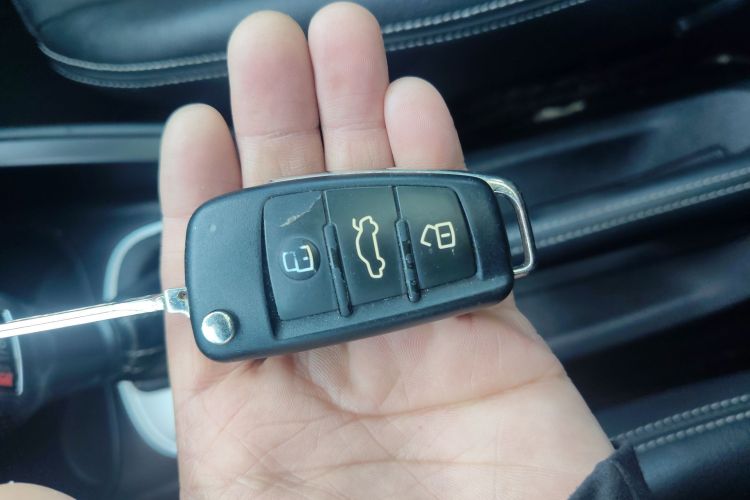 奥迪A1 2016款 30 TFSI Sportback S Line运动版中控内饰11