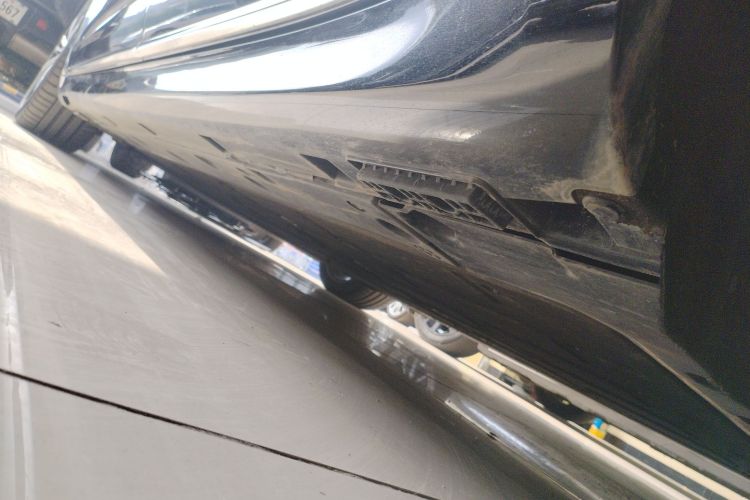 鸿蒙智行 享界S9 2024款 纯电 Ultra 四驱旗舰版局部细节9002