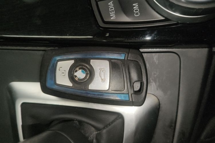 宝马3系 2018款 320Li 领先型M运动套装中控内饰11