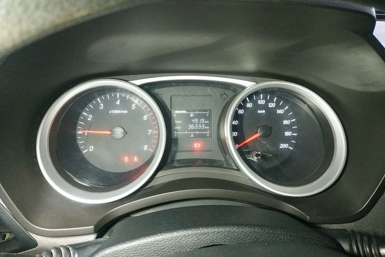 五菱汽车 五菱宏光 2018款 1.5L S舒适型L2B中控内饰14