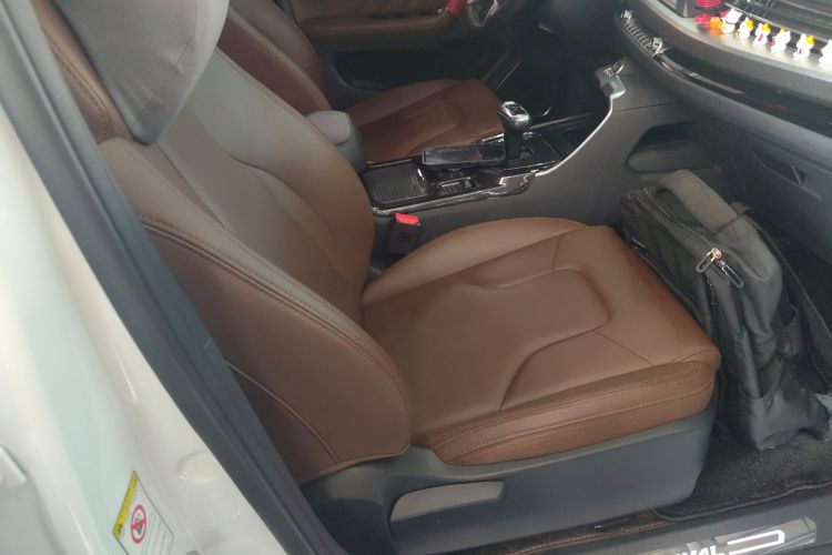 哈弗H6 2017款 红标 2.0T 自动两驱领尚型局部细节41