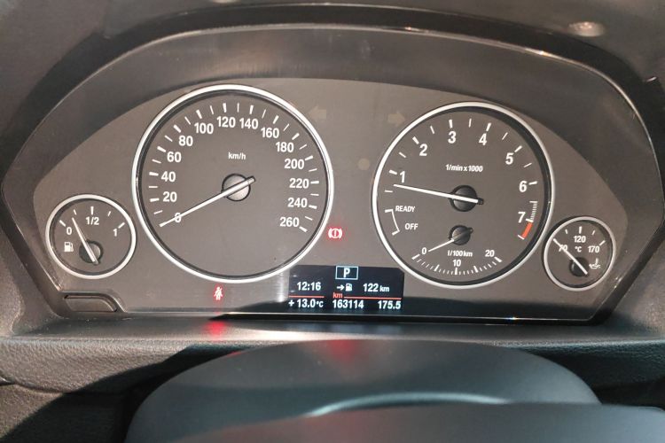 宝马3系GT 2013款 320i 领先型局部细节14