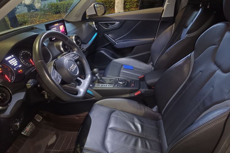 奥迪Q2L 2022款 35 TFSI 时尚动感型局部细节19