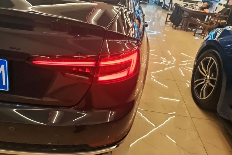 奥迪S4 2018款 S4 3.0TFSI车身外观9