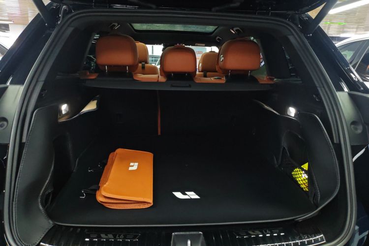 理想汽车 理想L6 2024款 Pro机舱底盘23