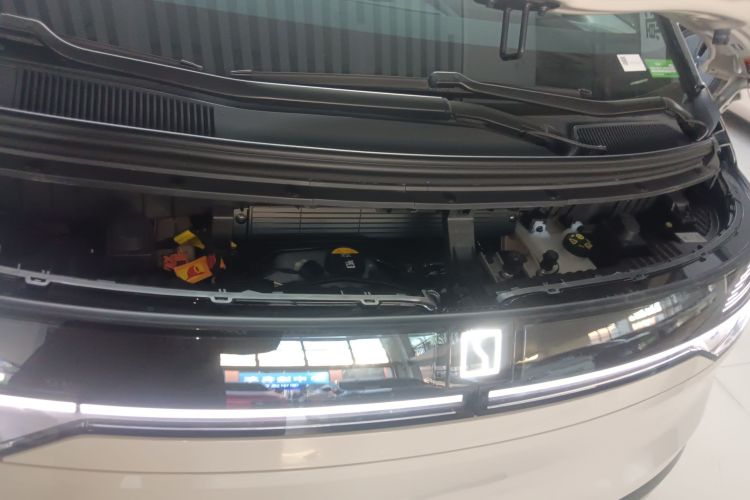 极氪MIX 2025款 长续航智驾版局部细节24