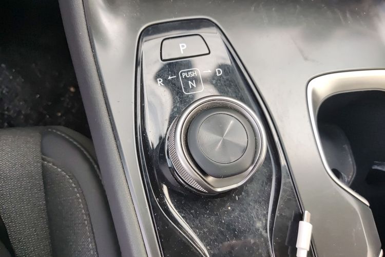 雷克萨斯RZ 2023款 450e 四驱纵行版局部细节18