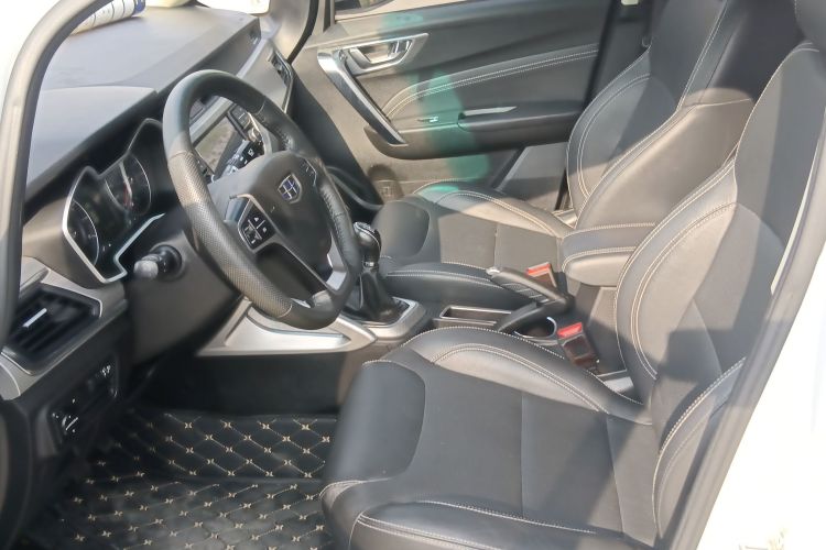 吉利汽车 远景X3 2017款 1.5L 手动精英型中控内饰19