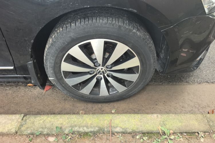 大众 速腾 2018款 1.6L 手动舒适型车身外观10