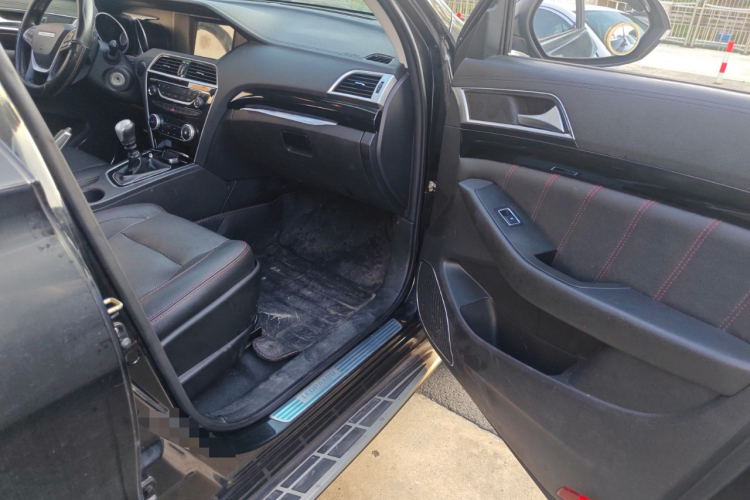 猎豹汽车 猎豹CS10 2016款 2.0T 手动卓越型局部细节9005