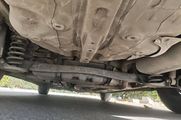 长安 逸动 2020款 PLUS 蓝鲸NE 1.4T GDI DCT尊贵型局部细节9009