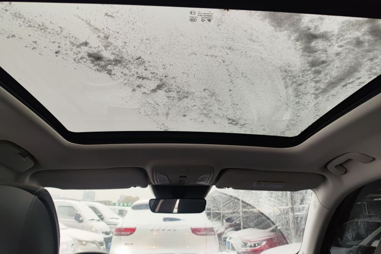 红旗HS5 2022款 2.0T 智联旗享四驱版中控内饰22