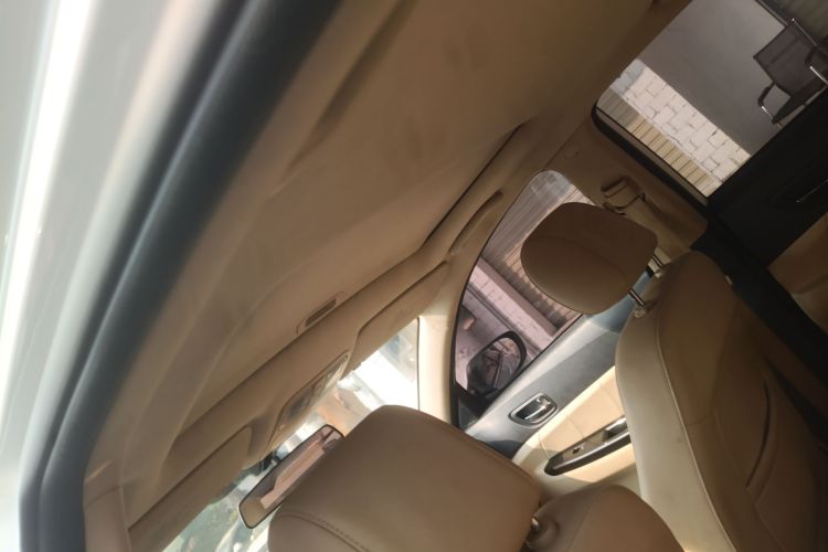 长安 逸动 2015款 1.6L 自动豪华型中控内饰22