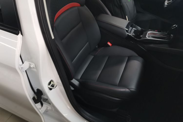 名爵 MG5 2023款 180DVVT CVT风尚版局部细节41