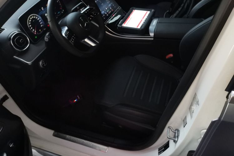 奔驰C级 2022款 改款 C 200 L 运动版局部细节19