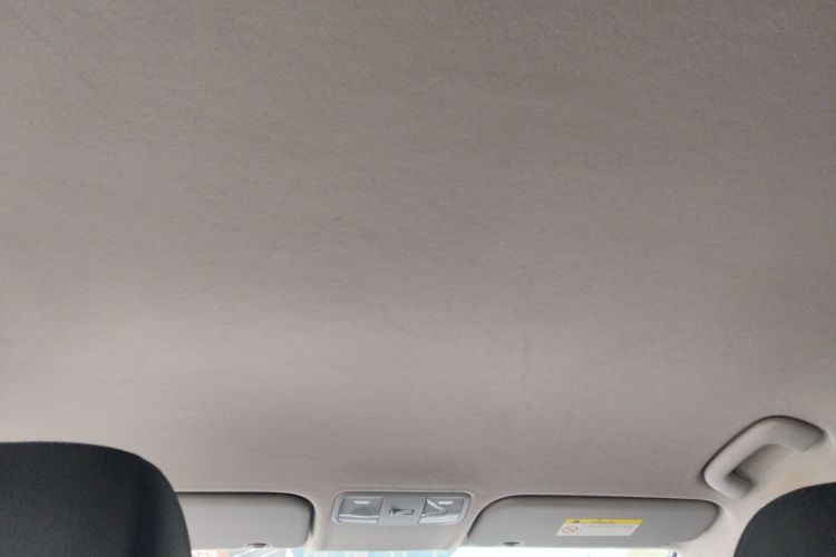 现代 悦纳 2016款 1.4L 自动炫酷版GLS中控内饰22