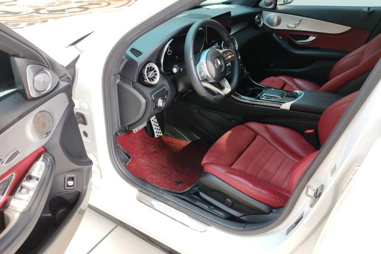 奔驰C级 2020款 C 260 运动版中控内饰7003