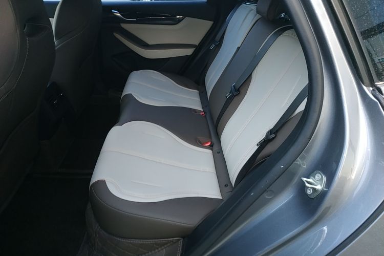 比亚迪 秦PLUS 2024款 荣耀版 DM-i 55KM领先型中控内饰21