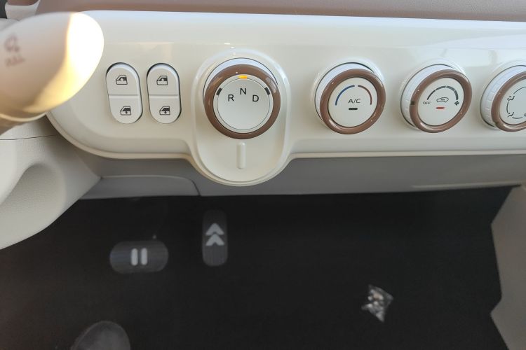 奔腾小马 2026款 222km 萌趣马 Plus中控内饰18