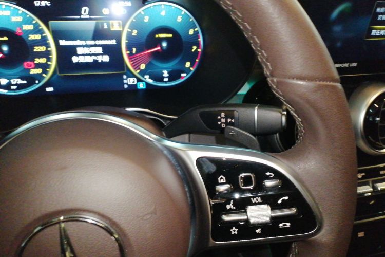 奔驰GLC 2022款 改款二 GLC 260 L 4MATIC 动感型中控内饰18