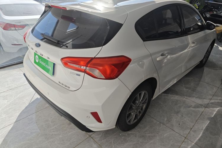 福特 福克斯 2020款 两厢 EcoBoost 180 自动锋潮型车身外观7