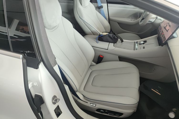 鸿蒙智行 智界S7 2025款 855km Max局部细节41