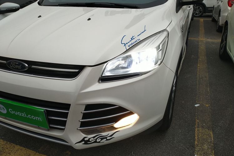 福特 翼虎 2015款 2.0L GTDi 四驱精英型局部细节36