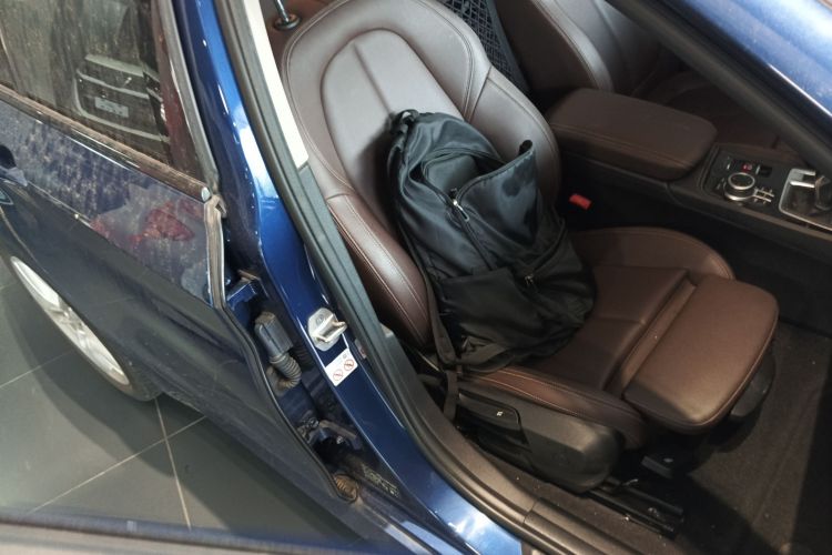 宝马1系 2021款 120i M运动曜夜版局部细节41