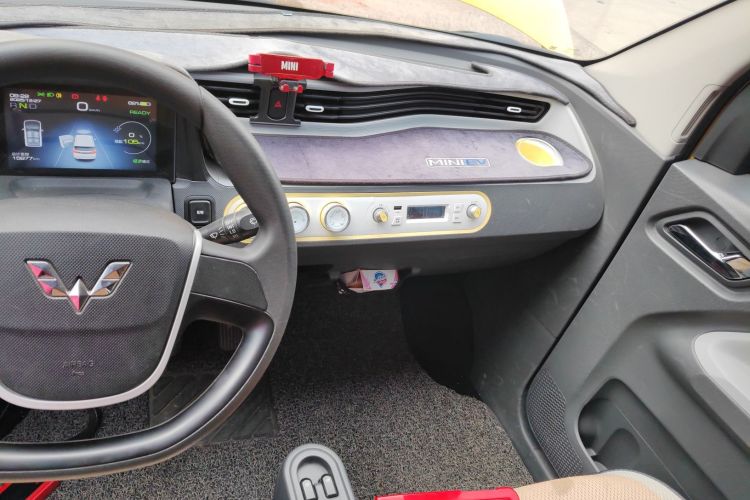 五菱汽车 宏光MINIEV 2021款 马卡龙时尚款 三元锂中控内饰16