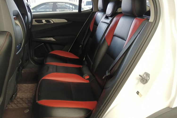 领克01 2019款 2.0T 两驱纯版 国VI中控内饰21