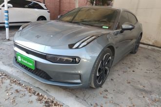 极氪001 2022款 超长续航双电机 YOU版