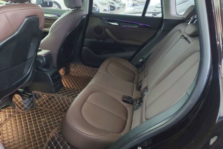 宝马X1 2020款 sDrive20Li 尊享型中控内饰7004