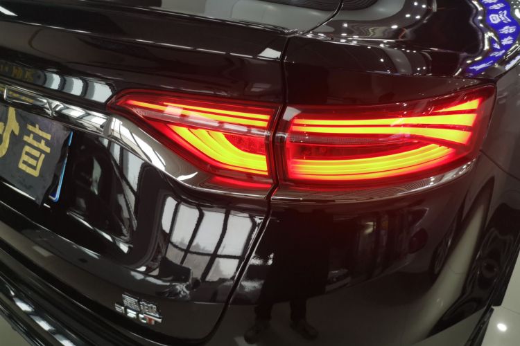 吉利汽车 星越 2019款 改款 350T 耀星者车身外观9