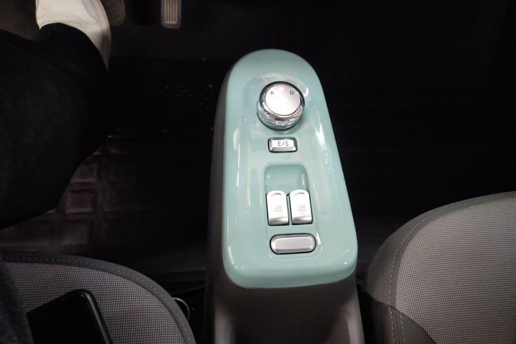 长安启源 长安Lumin 2023款 205km 香沁款中控内饰18