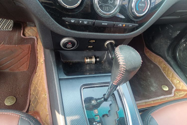 海马M6 2017款 1.5T CVT豪华型局部细节18