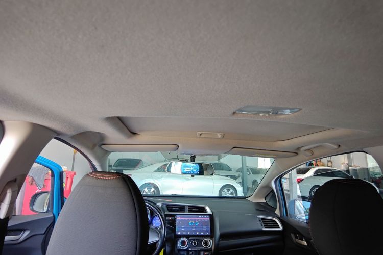 本田 飞度 2018款 1.5L CVT潮跑+版局部细节22