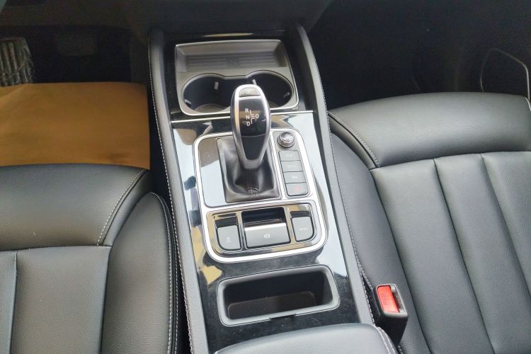 比亚迪 宋MAX 2019款 1.5T 自动智联睿进型 6座 国VI局部细节18