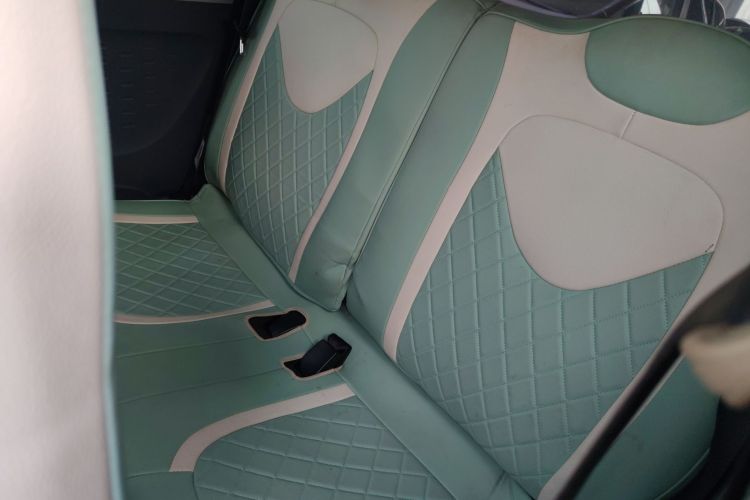 五菱汽车 宏光MINIEV 2021款 马卡龙臻享款 磷酸铁锂中控内饰7004