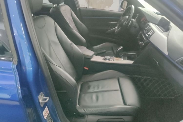 宝马3系 2018款 320i M运动套装局部细节41