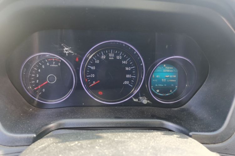 北汽幻速S5 2017款 1.3T 手动尊贵型中控内饰14