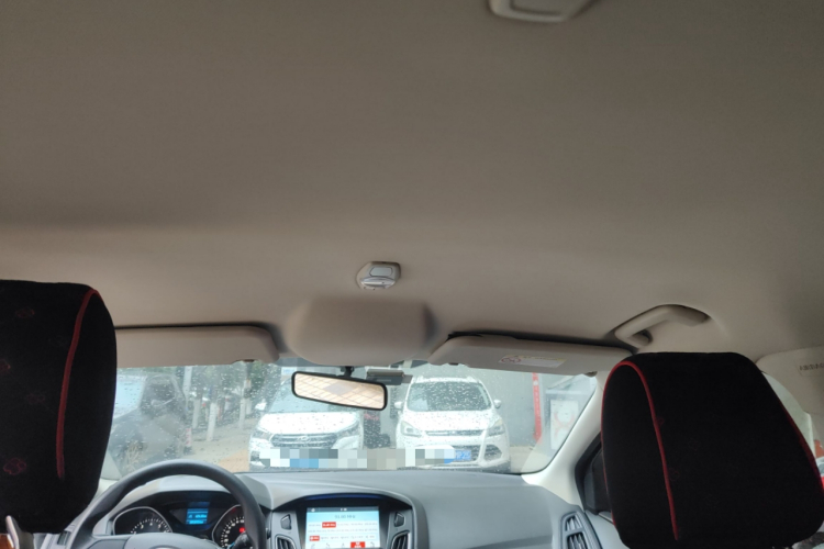 福特 福克斯 2017款 两厢 1.6L 手动舒适型智行版中控内饰22