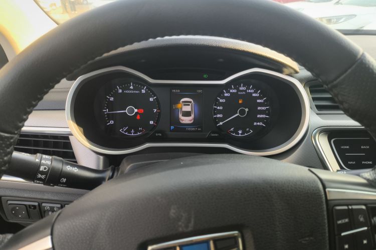 吉利汽车 帝豪GL 2017款 1.8L DCT精英型中控内饰14