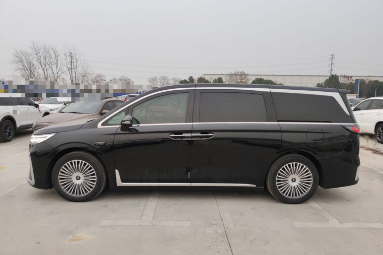 岚图汽车 岚图梦想家 2025款 PHEV 四驱卓越乾崑版车身外观6003