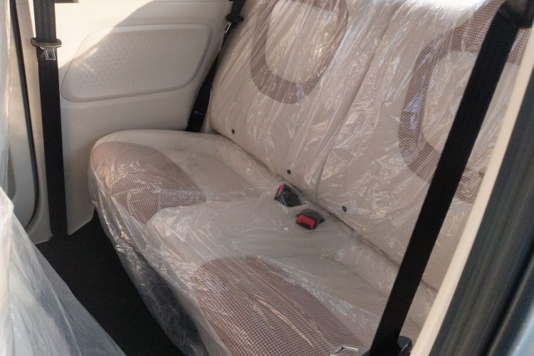 五菱汽车 宏光MINIEV 2024款 第三代 215km 青春版中控内饰21