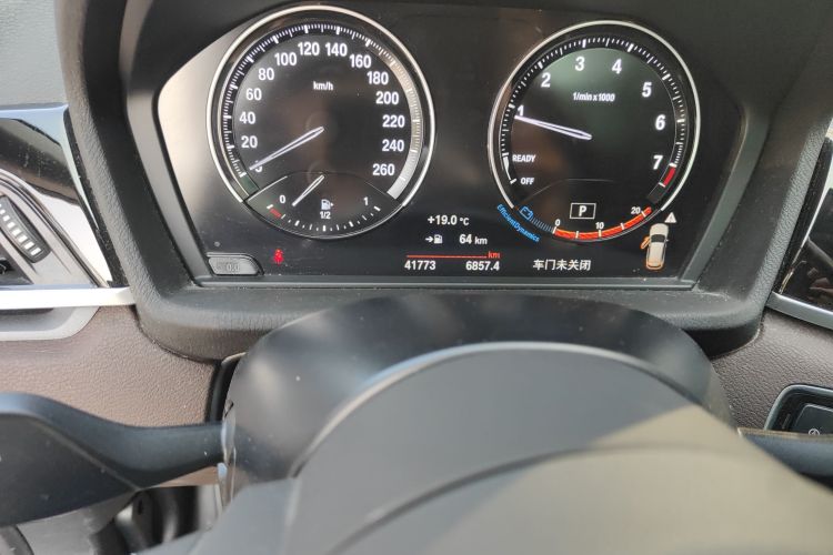 宝马X1 2020款 sDrive20Li 尊享型中控内饰15