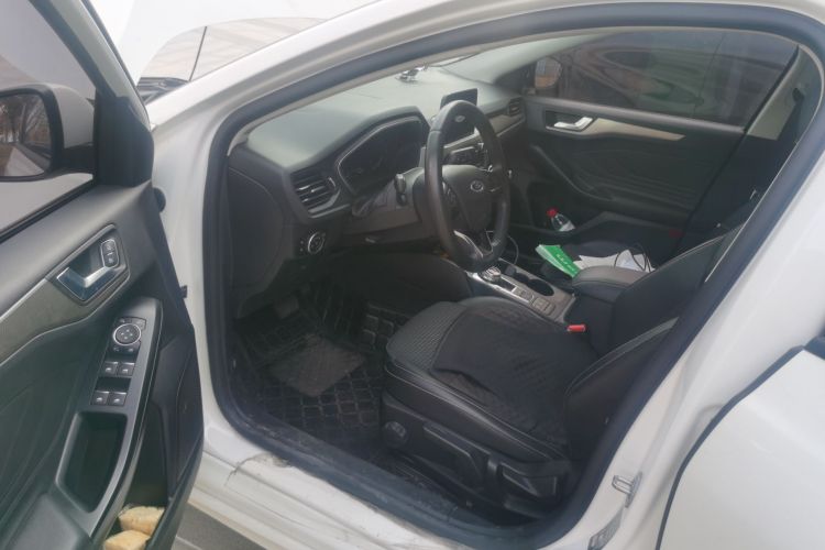 福特 福克斯 2020款 三厢 EcoBoost 180 自动锋潮型中控内饰20