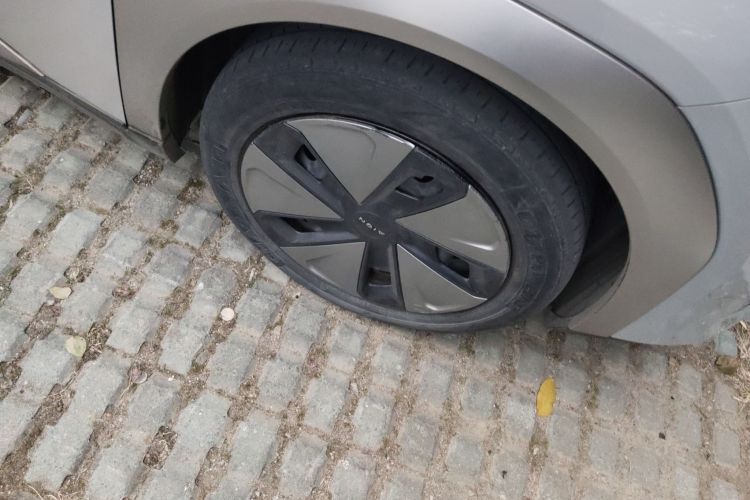 埃安 AION Y 2023款 Younger车身外观10