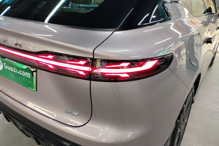 岚图汽车 岚图知音 2024款 超长续航智享版车身外观9