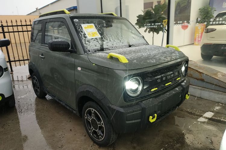 吉利银河 2025款 210km 熊猫骑士车身外观3