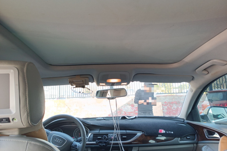 奥迪A6L 2012款 30 FSI 舒适型局部细节22